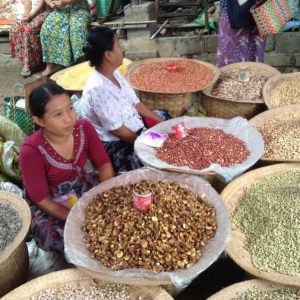 local market inle lake