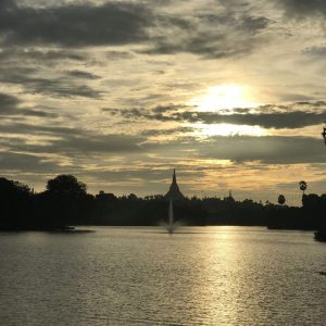 kandawgyi lake