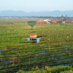 panoramic view of inle ballooning