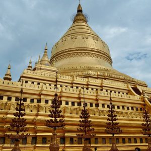 shwezigon pagoda bagan