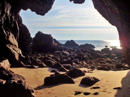 Wa-Ale-Island-Resort--Cave