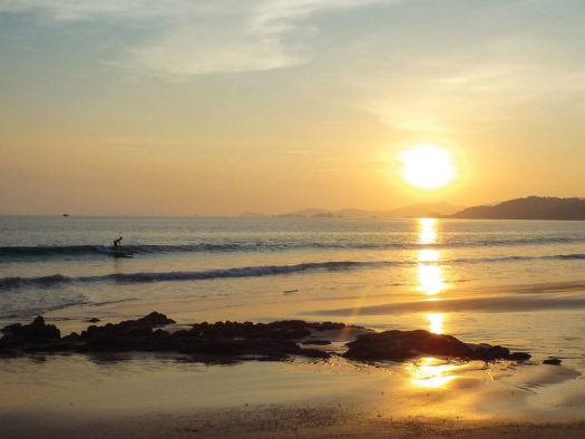 Wa-Ale-activities-soft-surf-turtle-beach-01
