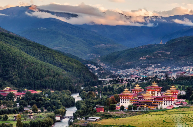 A Cultural & Scenic 6-Day Adventure by Myanmar Travel Agency